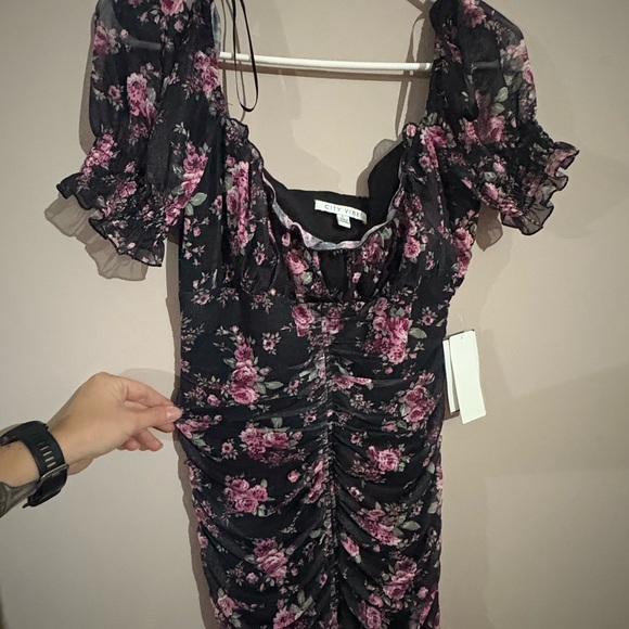 Floral ruched bodycon mini dress NWT - Picture 2 of 4